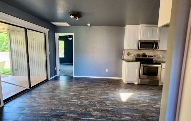 Remodeled 3 Bed 2 Bath Home in Edmond!  $1450 Per Month!