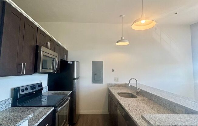 1 bed, 1 bath, 600 sqft, $1,699, Unit 402