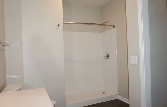 2 beds, 2 baths, 1,296 sqft, $1,979, Unit 401