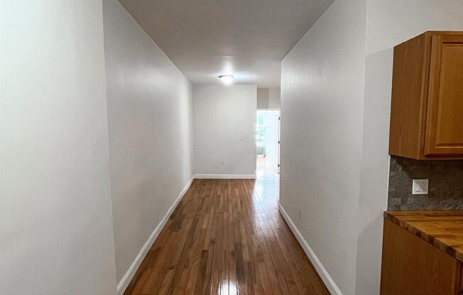3320 GLENWOOD RD