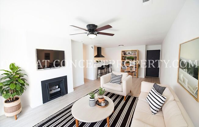 2 beds, 1 bath, 894 sqft, $1,599, Unit 12