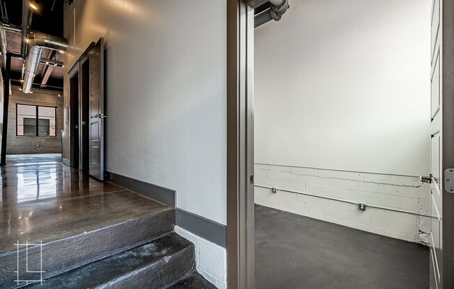 1 bed, 1 bath, $1,585, Unit 727 N. 4th St. Apt. 121