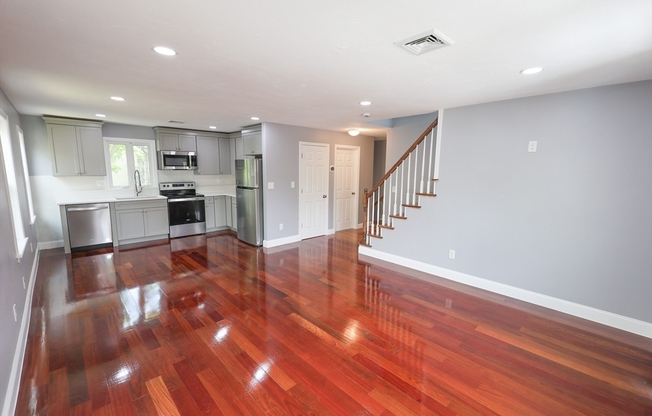 70 MT HOPE ST