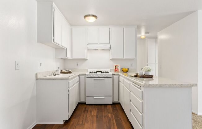 1 bed, 1 bath, 570 sqft, $1,850, Unit 20