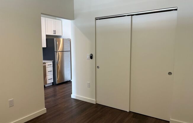 1 bed, 1 bath, 583 sqft, $1,490, Unit 902