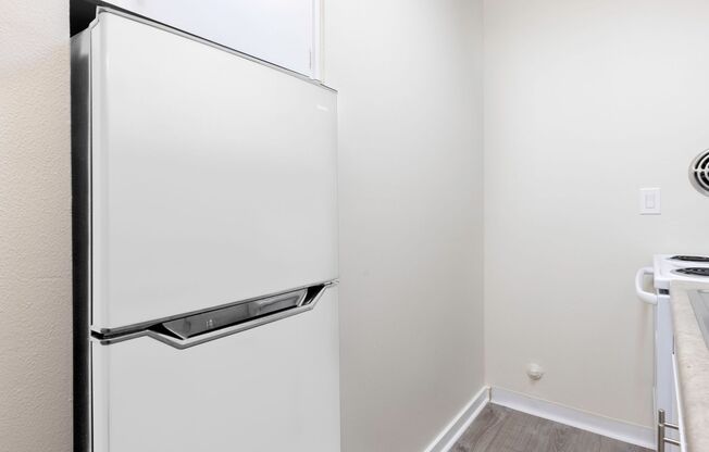 Studio, 1 bath, 384 sqft, $1,395, Unit 103
