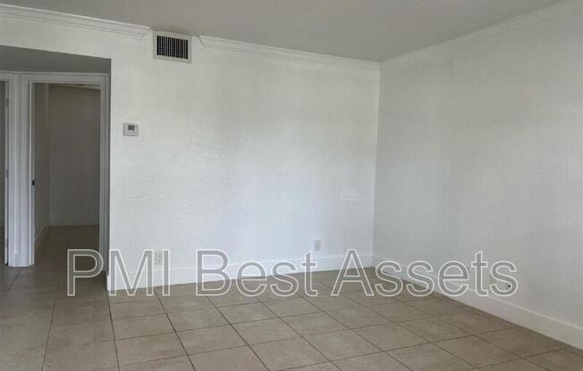 110 SE 2nd St