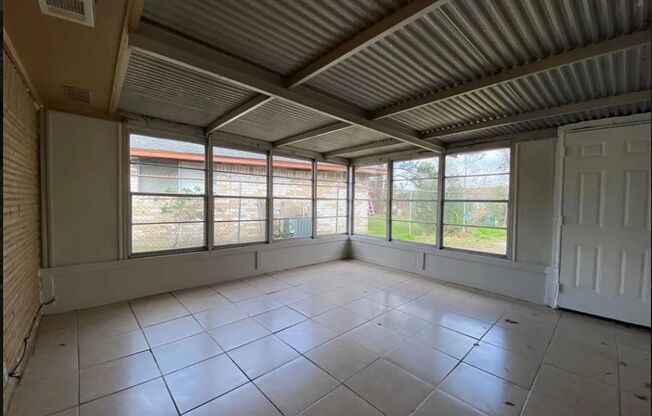 Amazing 3 Bedroom 2 bath home in Houston