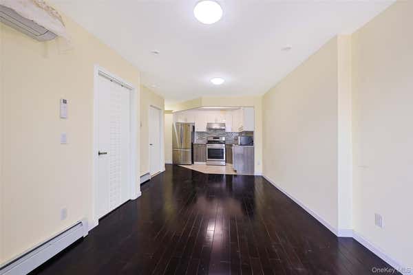 138 12 NORTHERN BLVD