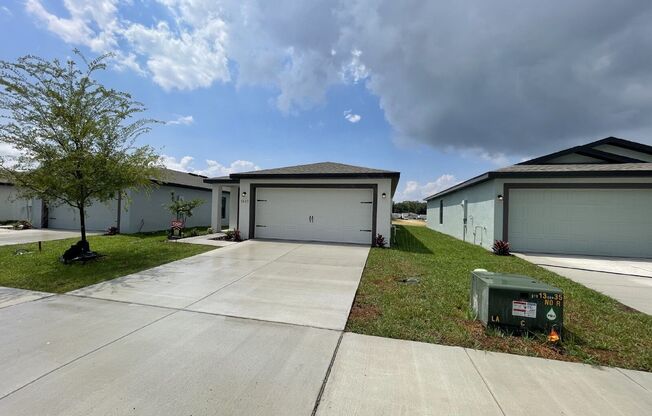 5665 DEEP RIV AVE