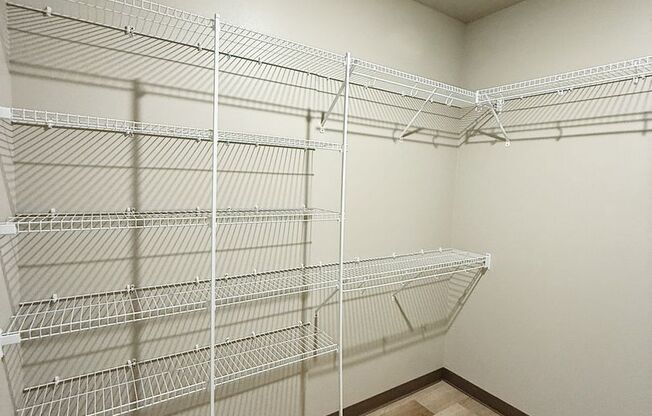 1 bed, 1 bath, 822 sqft, $1,360, Unit 203