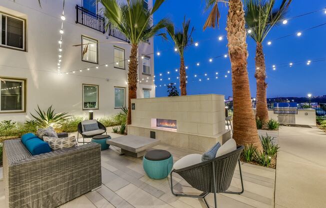 outdoor lounge
