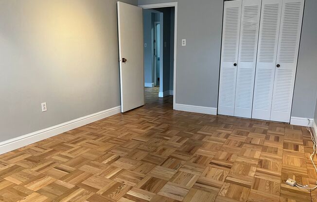 1 bed, 1 bath, 800 sqft, $1,399, Unit 600 South Highland Ave. #105