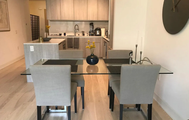 EPIC REA: 2 Bed/ 2 Bath Luxury Waterfront Living