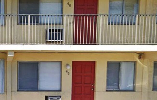 1-1 UPSTAIRS APARTMENT Condo