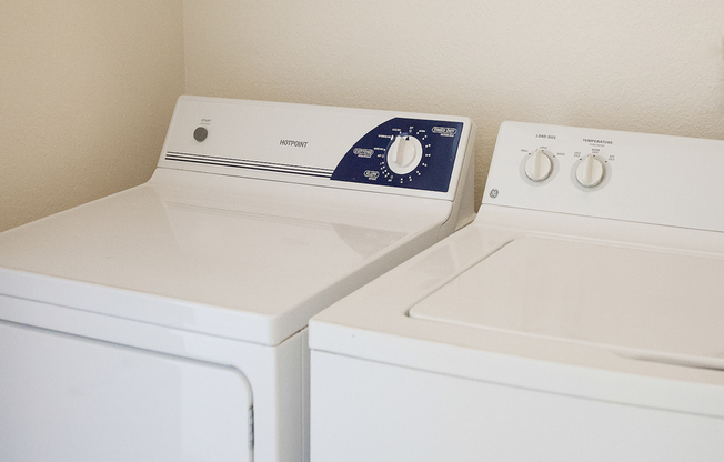 3 beds, 2 baths, 1,067 sqft, $1,950, Unit CMV 12231 - 104