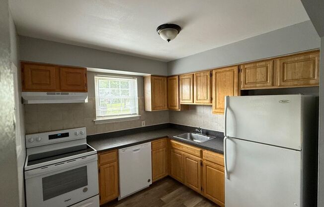 2 beds, 2 baths, 785 sqft, $1,500, Unit 2429-06