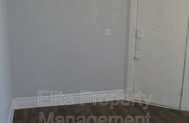 111 W 11th St #1