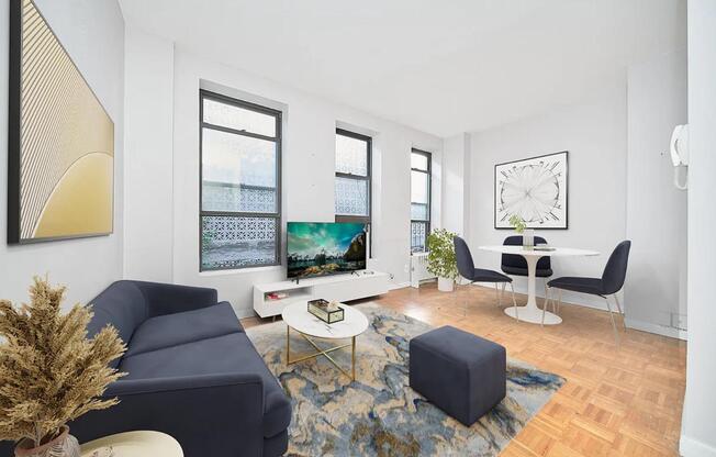 335 W 43 ST 5 CIRCUIT
