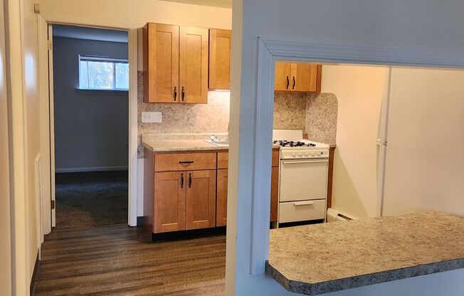 1 bed, 1 bath, 682 sqft, $1,265, Unit GL25009