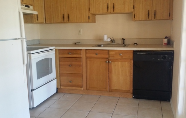 3 beds, 2 baths, $1,700