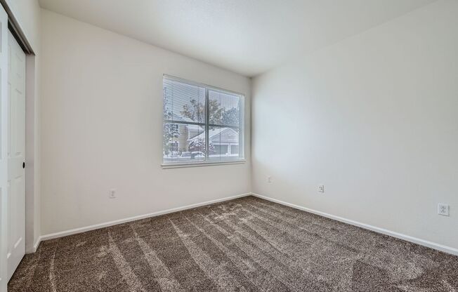 2 beds, 2 baths, $1,950, Unit UNIT 1305