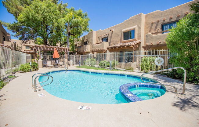 1446 E GROVERS Avenue