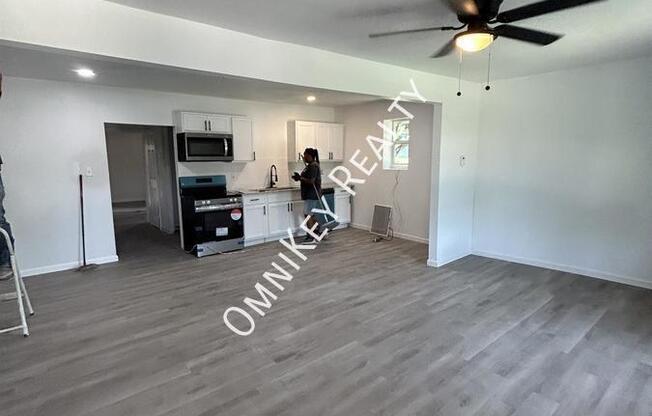 3 beds, 2 baths, 1,336 sqft, $1,375