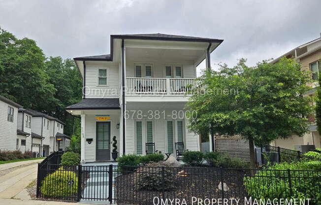 716 GLENWOOD AVE SE