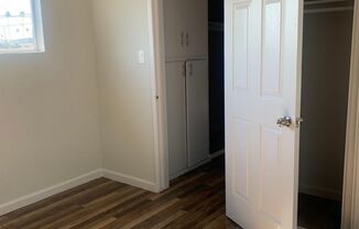 2 beds, 1 bath, $2,575, Unit 12