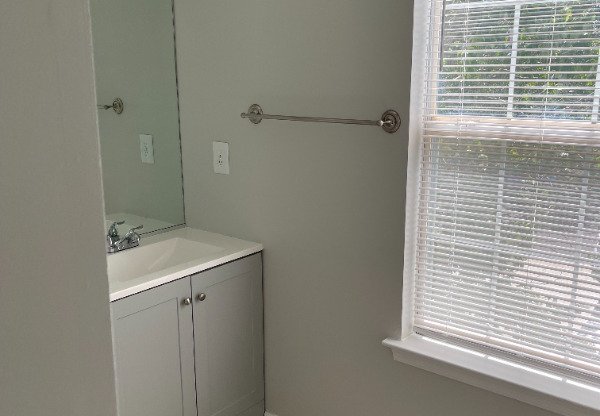 268 WEXFORD DR