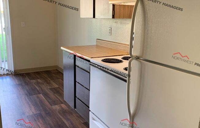 r45a Laurel Court Apts.