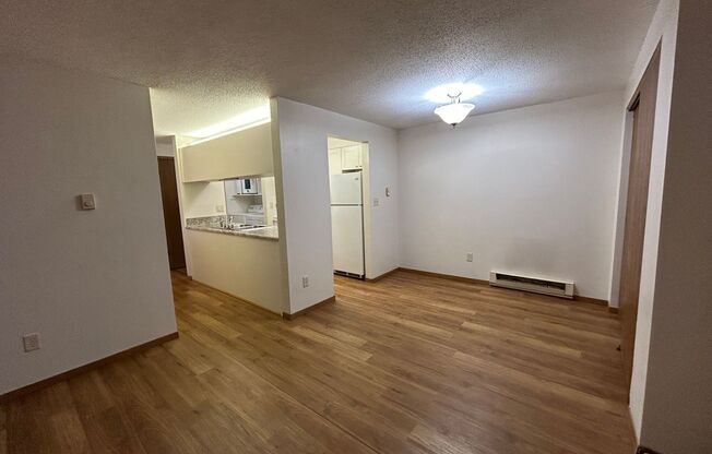 $1,025 | 2 Bedroom, 1 Bathroom Apartment | Cat Friendly* | Available for August 1st, 2025 move in!