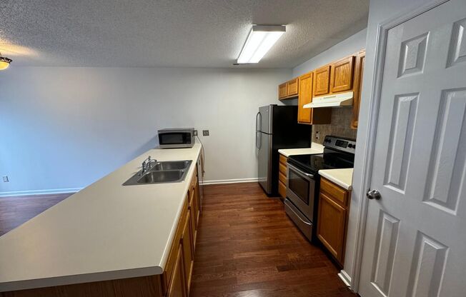 2 beds, 2.5 baths, $1,400