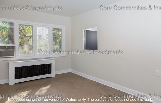 2 beds, 1 bath, 900 sqft, $1,395, Unit 318