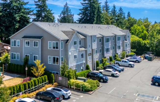 Ambaum Place I | Modern Apartment Homes w/ In-Unit Laundry!