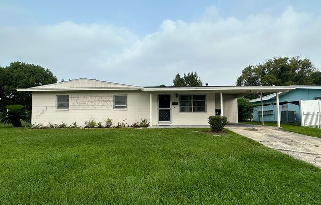 Updated 3 bedroom w/ Large Yard