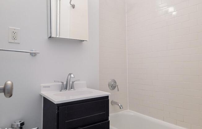 2 beds, 1 bath, $4,495, Unit 3-F