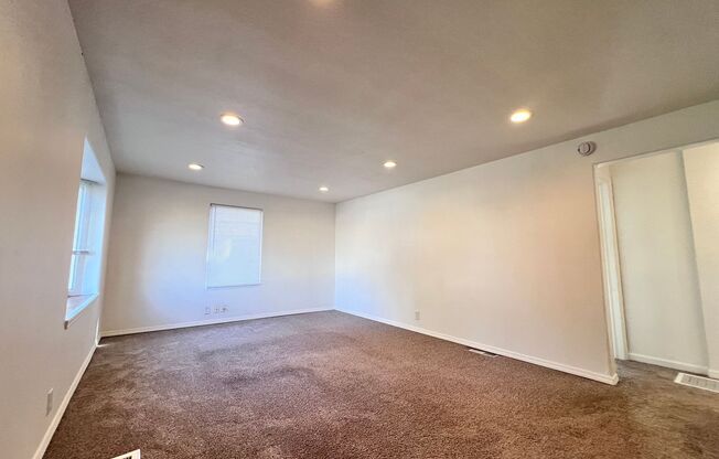 3 bedroom, 1 bathroom (one egress room) Single Family Home Available now!