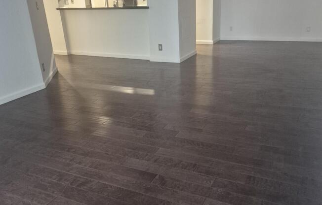 2 beds, 2 baths, 1,264 sqft, $3,100, Unit 207