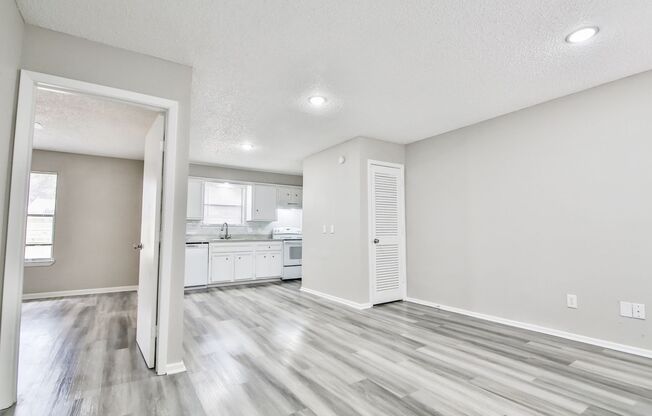 1 bed, 1 bath, 590 sqft, $825