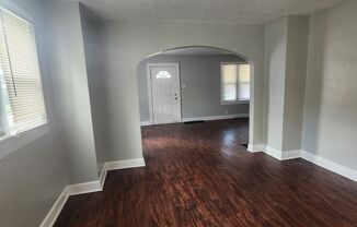 2 beds, 1 bath, $1,099