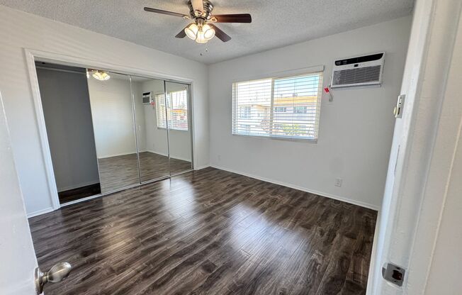 7253-57 Variel Ave
