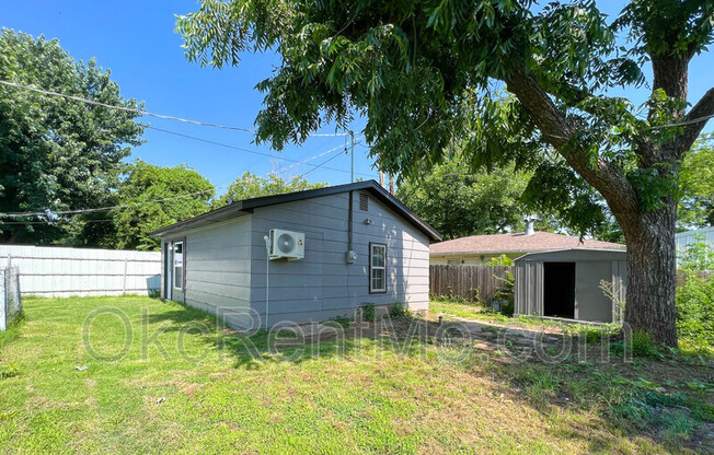 6703 NW 25