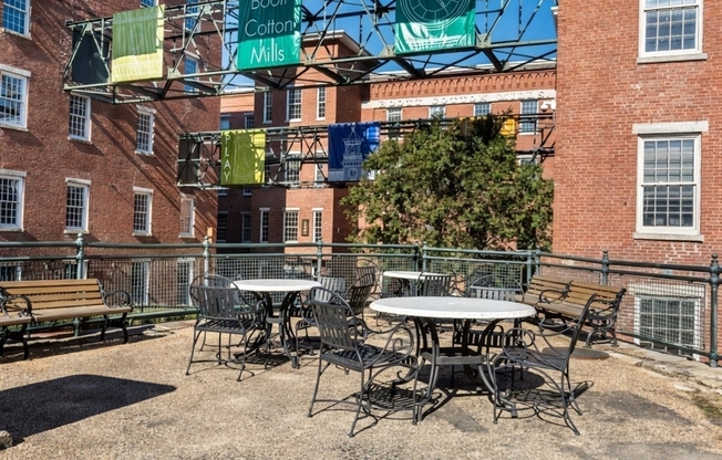 1 bed, 1 bath, 1,040 sqft, $2,400, Unit 142