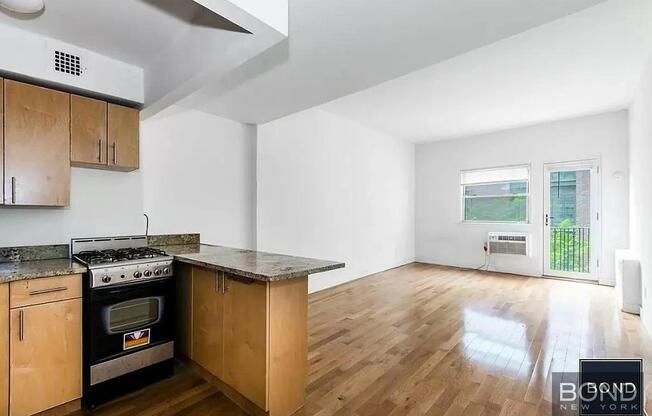 Studio, 1 bath, $4,200, Unit 3C