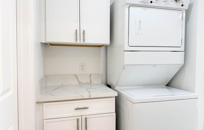 1 bed, 1 bath, 660 sqft, $2,300, Unit 116R