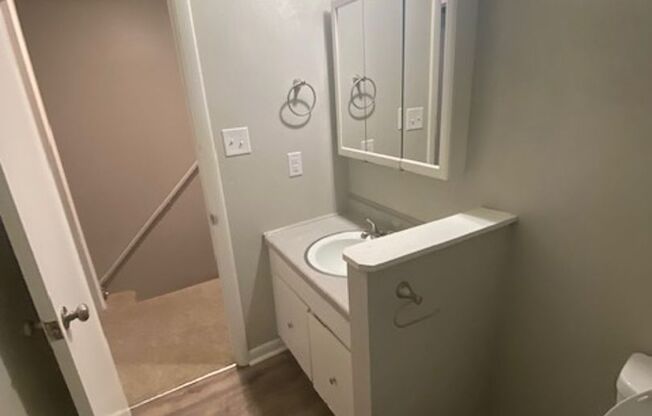 2 beds, 1.5 baths, 1,060 sqft, $1,445, Unit E2