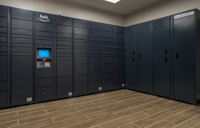 Hub by Amazon Package Lockers