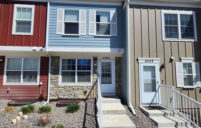 Modern 3-Bed, 3-Bath Townhome Near Fort Carson